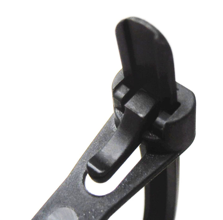 Real photograph of one releasable cable tie, representative image for pack of five
